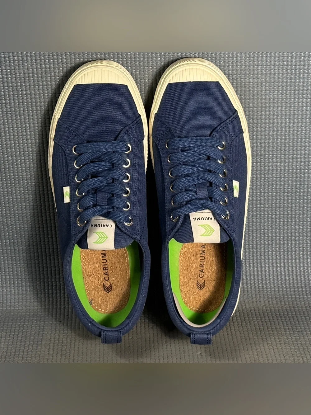 CARIUMA OCA LOW Bright Pantone Classic Blue Sneakers Women’s Size 10